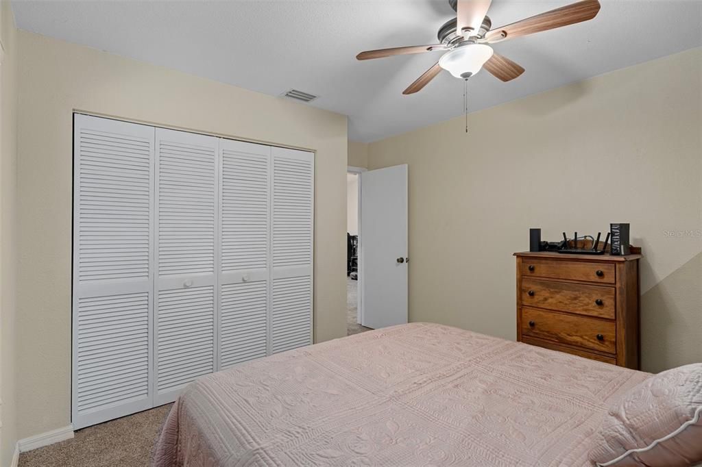 For Sale: $340,000 (3 beds, 2 baths, 1728 Square Feet)