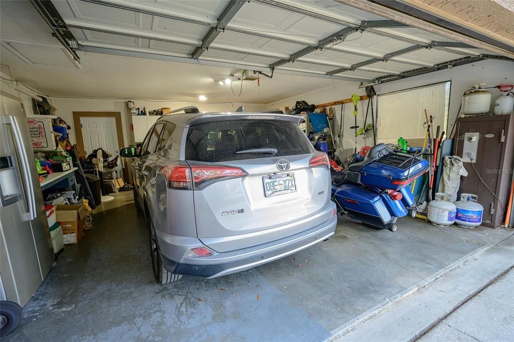 For Sale: $340,000 (3 beds, 2 baths, 1728 Square Feet)