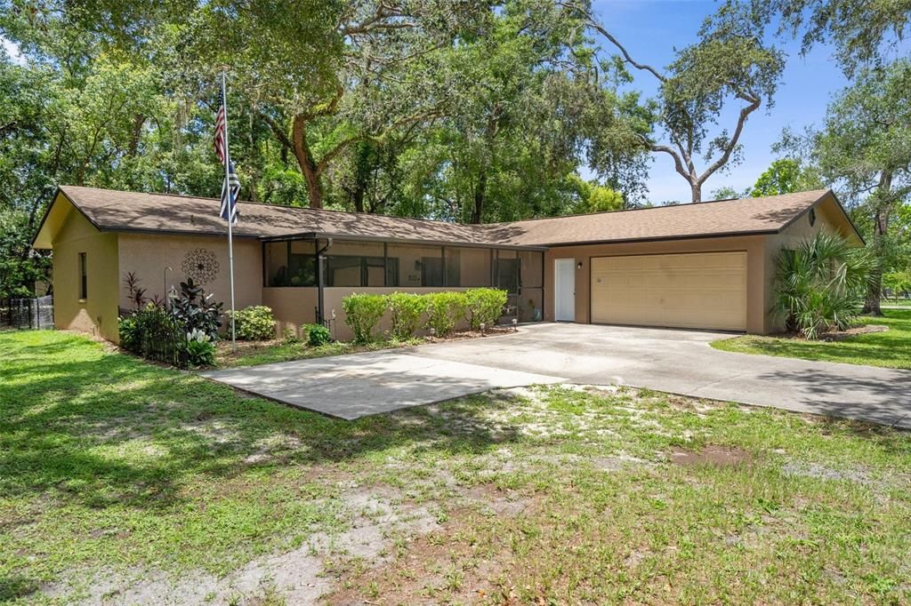 For Sale: $340,000 (3 beds, 2 baths, 1728 Square Feet)