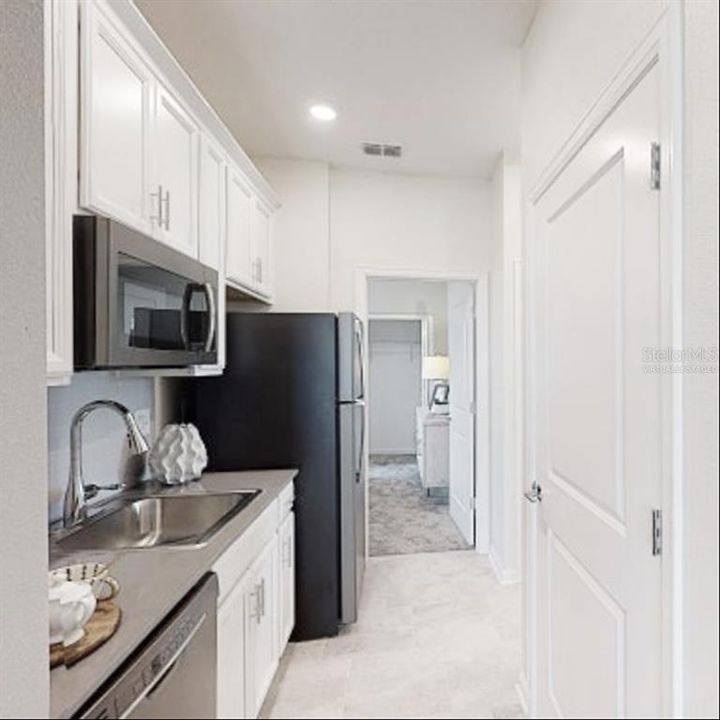 Active With Contract: $397,990 (4 beds, 3 baths, 2109 Square Feet)