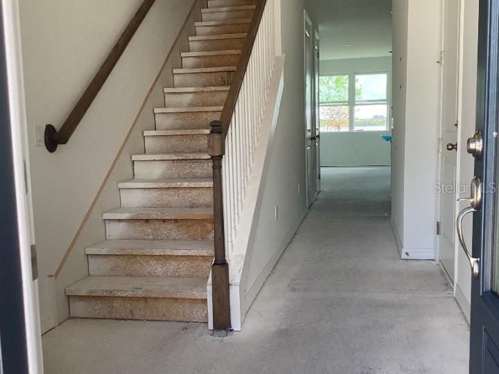 Activo con contrato: $401,180 (3 camas, 2 baños, 1654 Pies cuadrados)