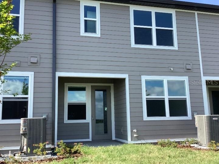 Activo con contrato: $401,180 (3 camas, 2 baños, 1654 Pies cuadrados)