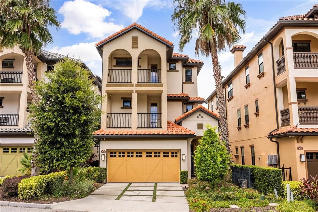 En Venta: $1,599,999 (4 camas, 4 baños, 4251 Pies cuadrados)