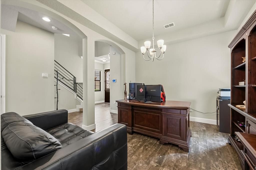 En Venta: $1,599,999 (4 camas, 4 baños, 4251 Pies cuadrados)