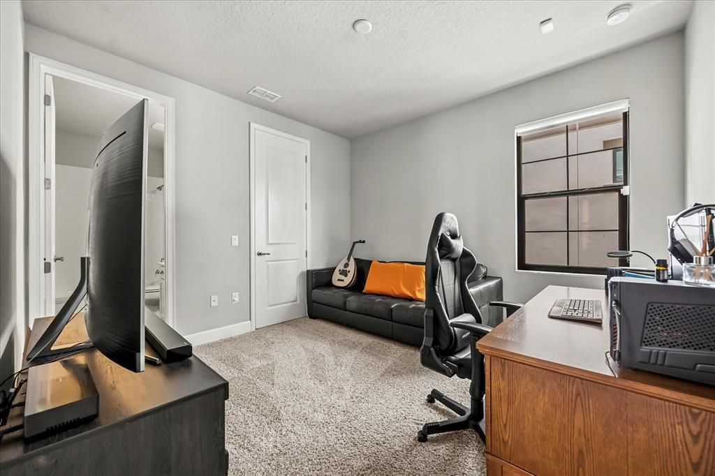 En Venta: $1,599,999 (4 camas, 4 baños, 4251 Pies cuadrados)