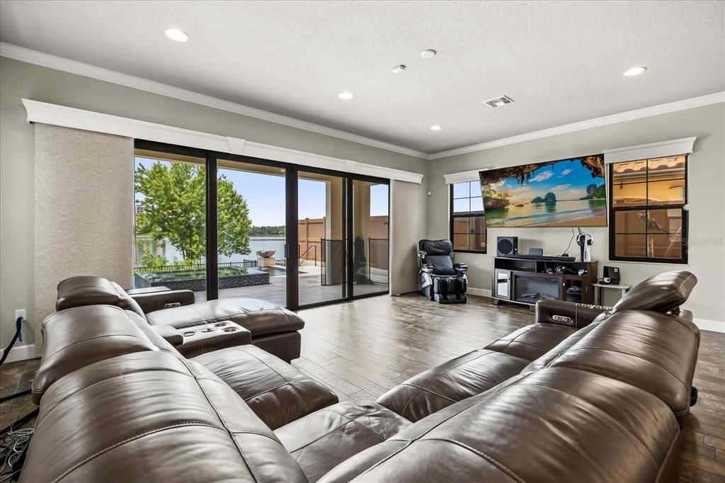 En Venta: $1,599,999 (4 camas, 4 baños, 4251 Pies cuadrados)