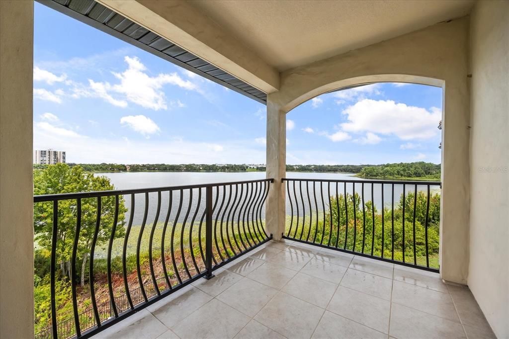 En Venta: $1,599,999 (4 camas, 4 baños, 4251 Pies cuadrados)