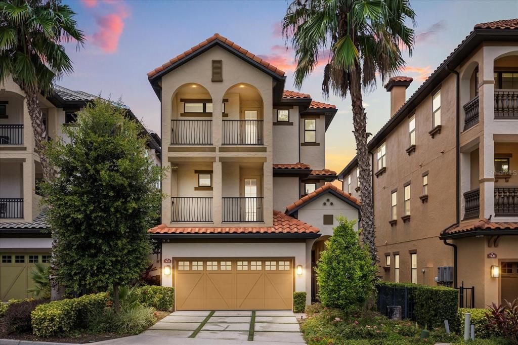 En Venta: $1,599,999 (4 camas, 4 baños, 4251 Pies cuadrados)