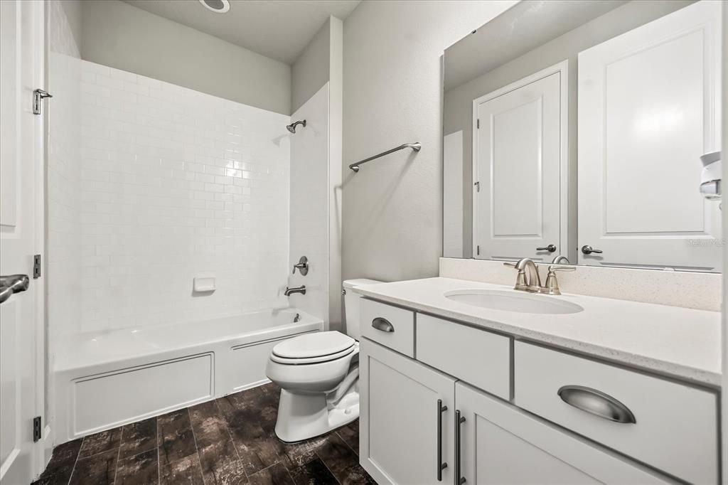 En Venta: $1,599,999 (4 camas, 4 baños, 4251 Pies cuadrados)