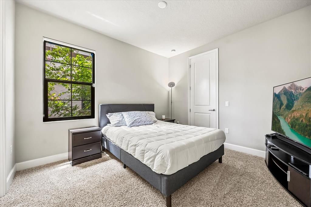 En Venta: $1,599,999 (4 camas, 4 baños, 4251 Pies cuadrados)