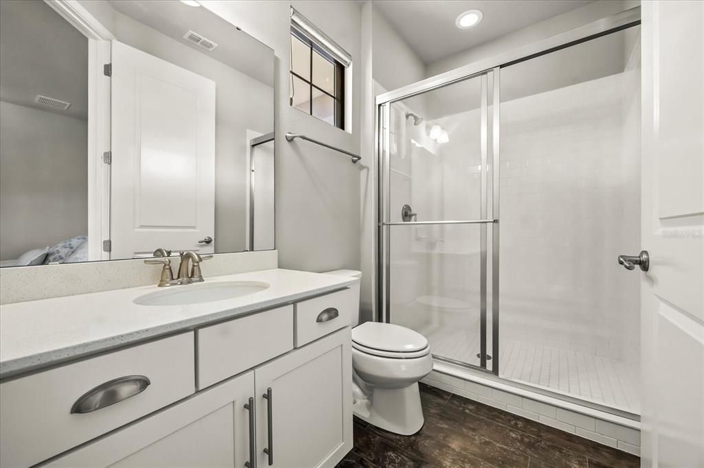 En Venta: $1,599,999 (4 camas, 4 baños, 4251 Pies cuadrados)