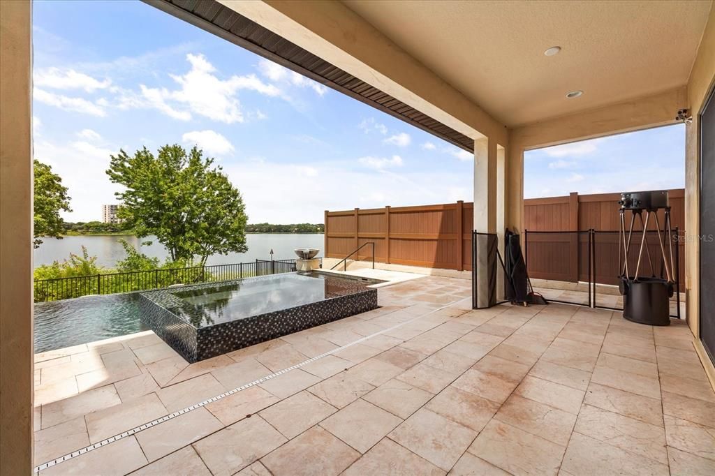 En Venta: $1,599,999 (4 camas, 4 baños, 4251 Pies cuadrados)