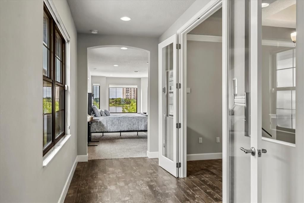 En Venta: $1,599,999 (4 camas, 4 baños, 4251 Pies cuadrados)