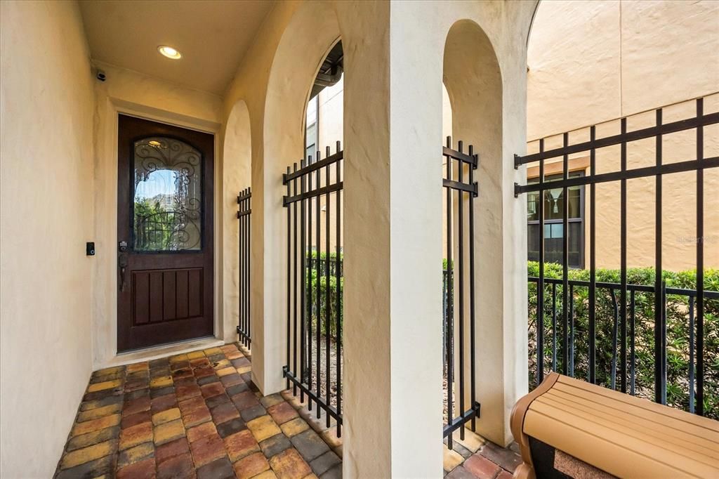 En Venta: $1,599,999 (4 camas, 4 baños, 4251 Pies cuadrados)