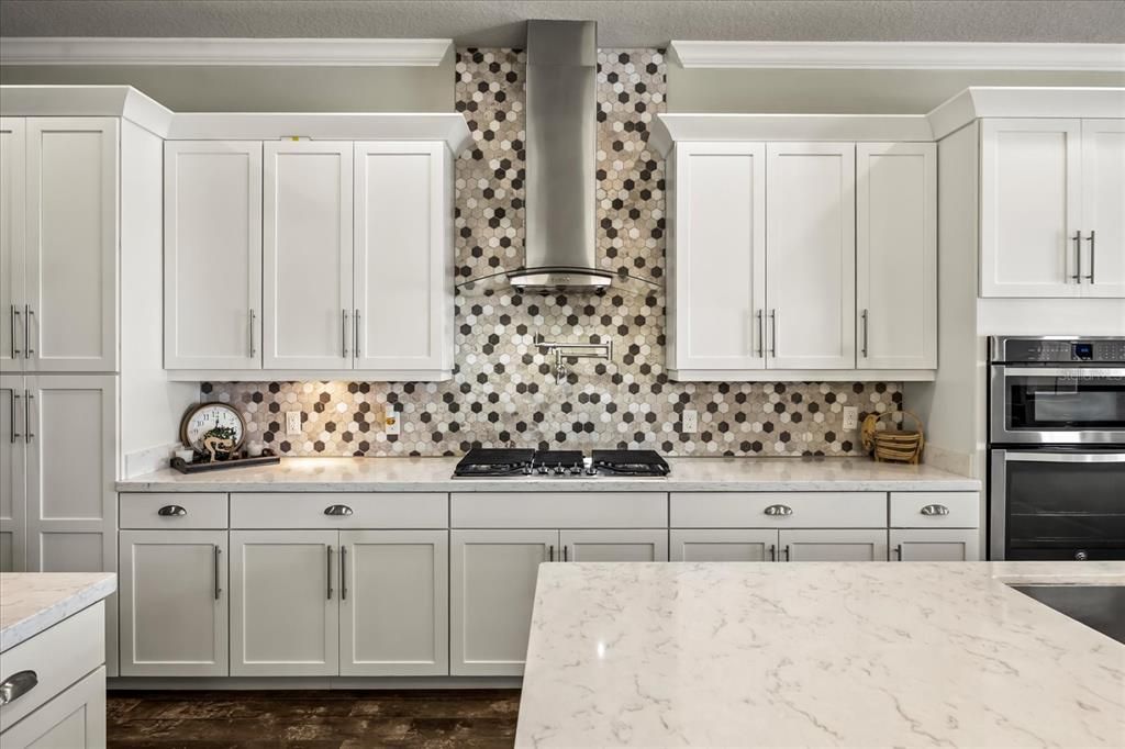 En Venta: $1,599,999 (4 camas, 4 baños, 4251 Pies cuadrados)