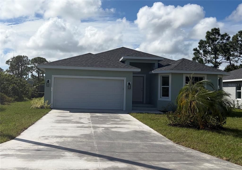 最近售出: $299,900 (3 贝兹, 2 浴室, 1700 平方英尺)