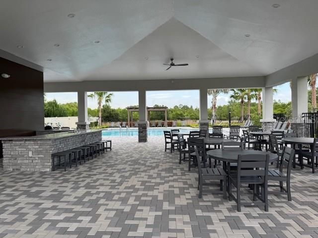 В аренду: $2,400 (3 спален, 2 ванн, 1758 Квадратных фут)