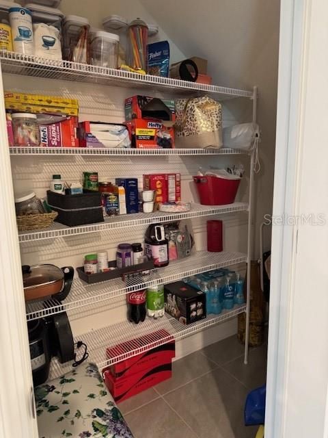 В аренду: $2,400 (3 спален, 2 ванн, 1758 Квадратных фут)