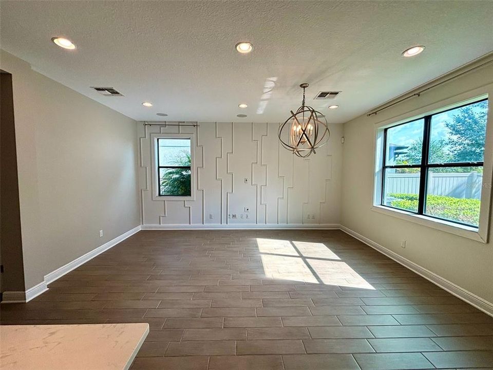 Active With Contract: $539,900 (3 beds, 2 baths, 2143 Square Feet)