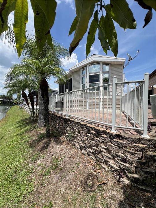 待售: $154,000 (1 贝兹, 1 浴室, 950 平方英尺)