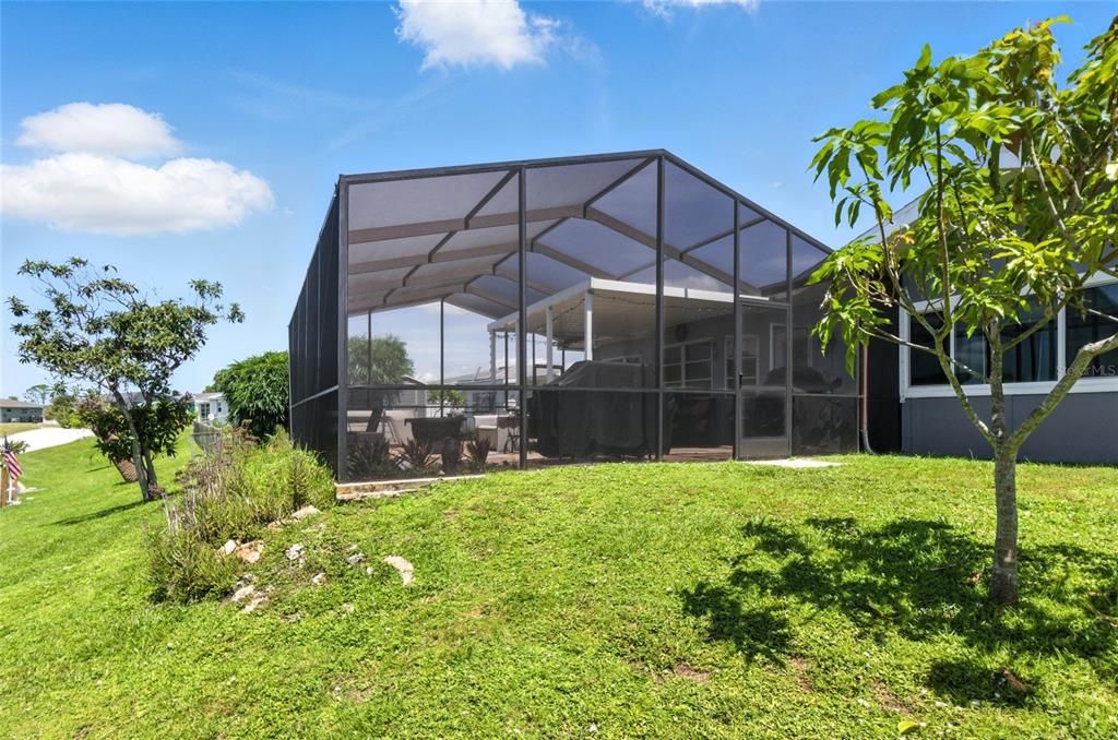 Activo con contrato: $369,900 (4 camas, 3 baños, 2206 Pies cuadrados)