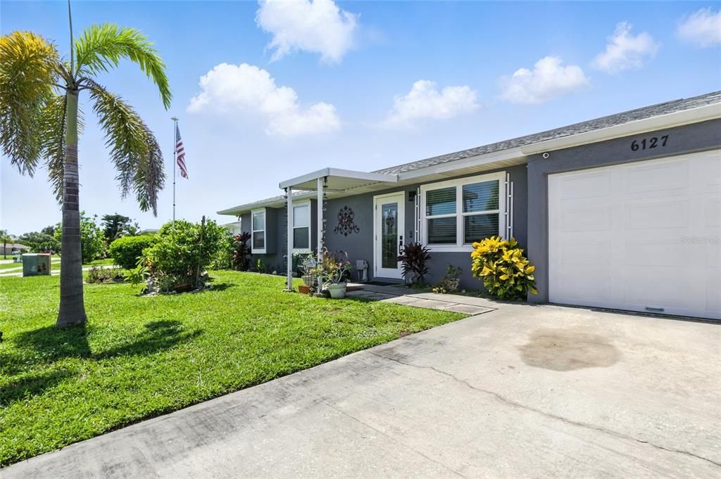 Activo con contrato: $369,900 (4 camas, 3 baños, 2206 Pies cuadrados)