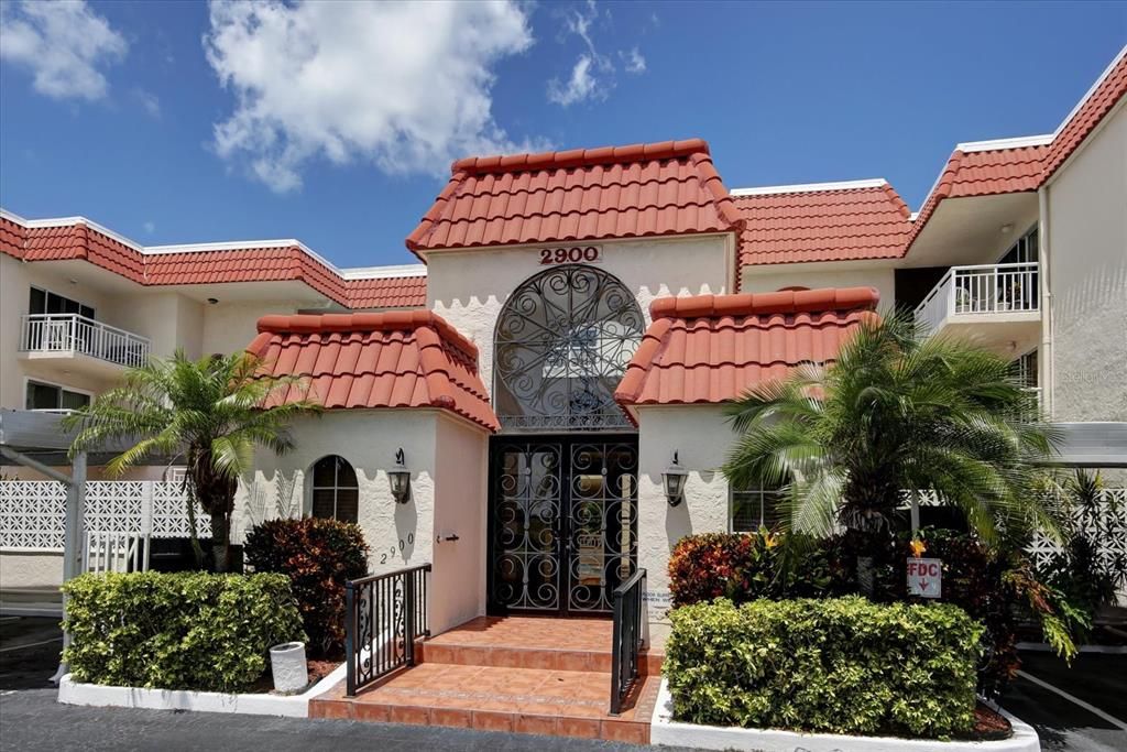 En Venta: $549,000 (2 camas, 2 baños, 1338 Pies cuadrados)