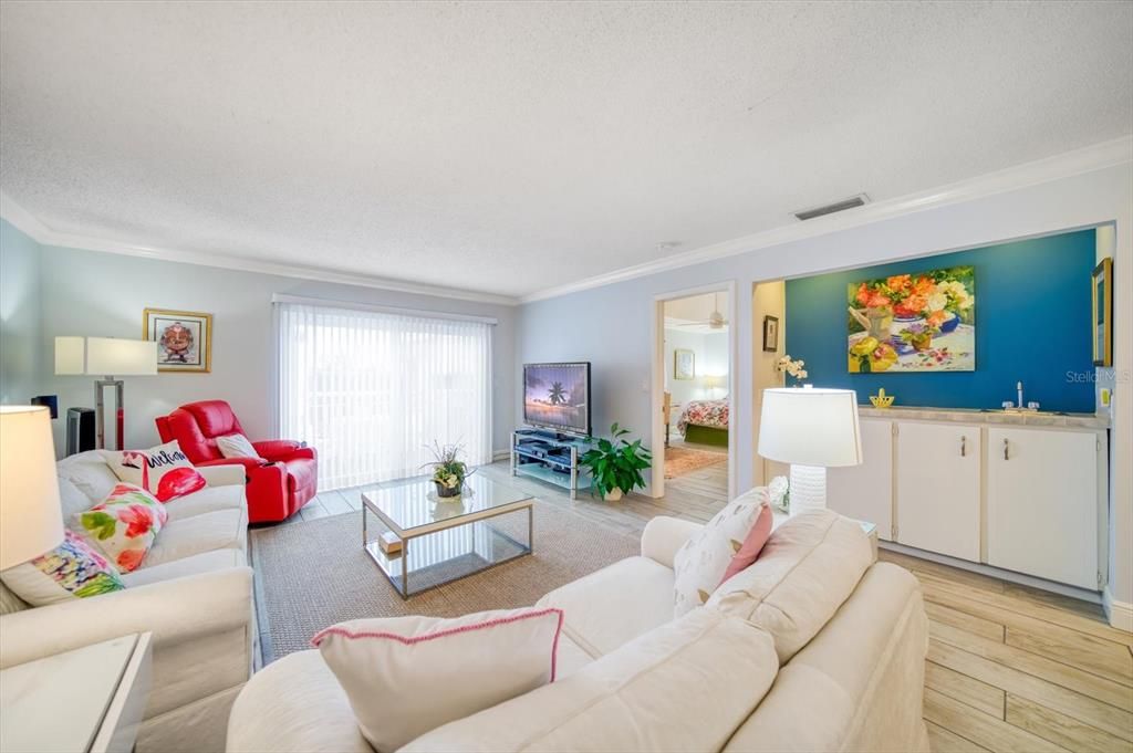 En Venta: $549,000 (2 camas, 2 baños, 1338 Pies cuadrados)