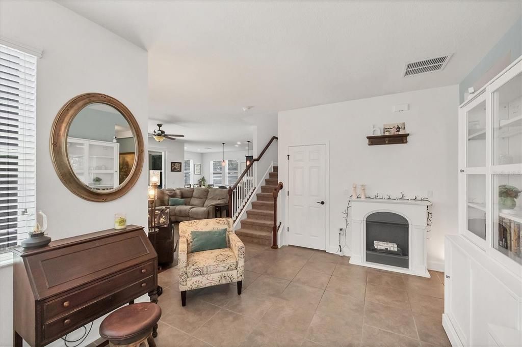 Activo con contrato: $650,000 (4 camas, 4 baños, 2771 Pies cuadrados)