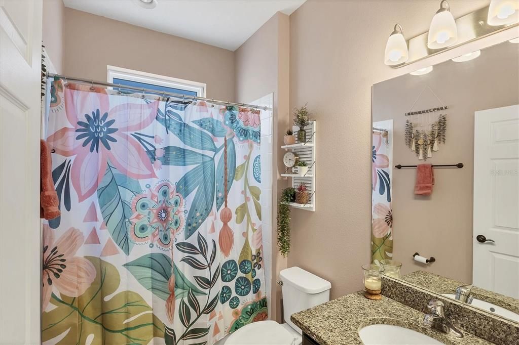 Activo con contrato: $650,000 (4 camas, 4 baños, 2771 Pies cuadrados)