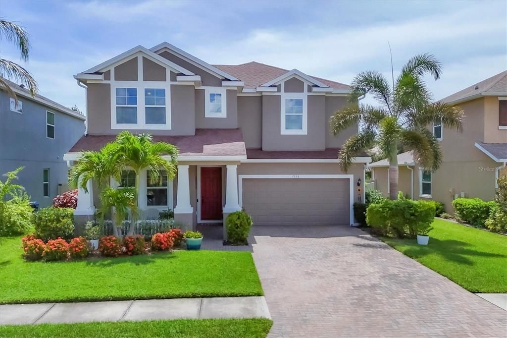 Activo con contrato: $650,000 (4 camas, 4 baños, 2771 Pies cuadrados)