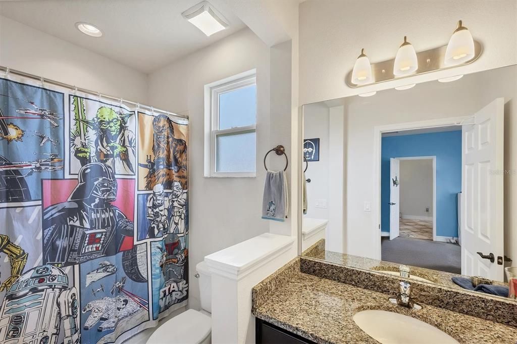 Activo con contrato: $650,000 (4 camas, 4 baños, 2771 Pies cuadrados)