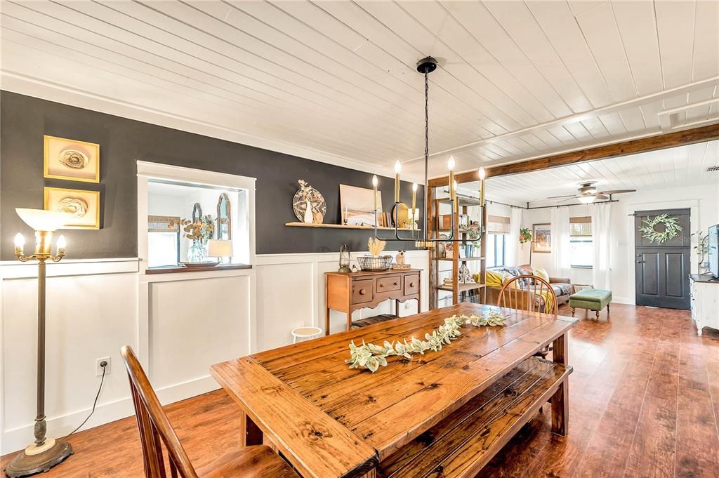 For Sale: $375,000 (3 beds, 2 baths, 1995 Square Feet)