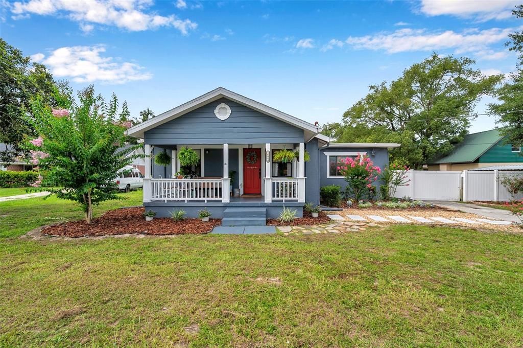 For Sale: $375,000 (3 beds, 2 baths, 1995 Square Feet)