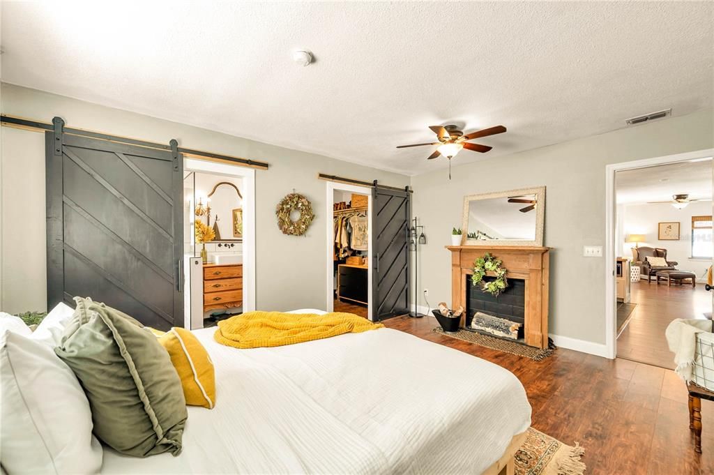 For Sale: $375,000 (3 beds, 2 baths, 1995 Square Feet)