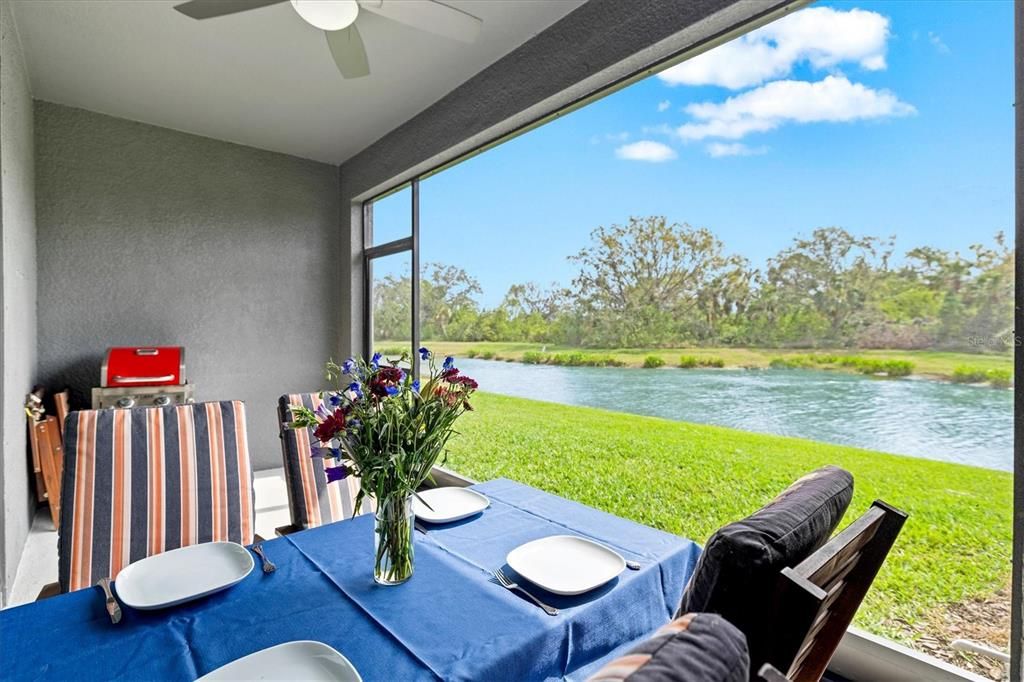 最近售出: $380,000 (3 贝兹, 2 浴室, 1724 平方英尺)