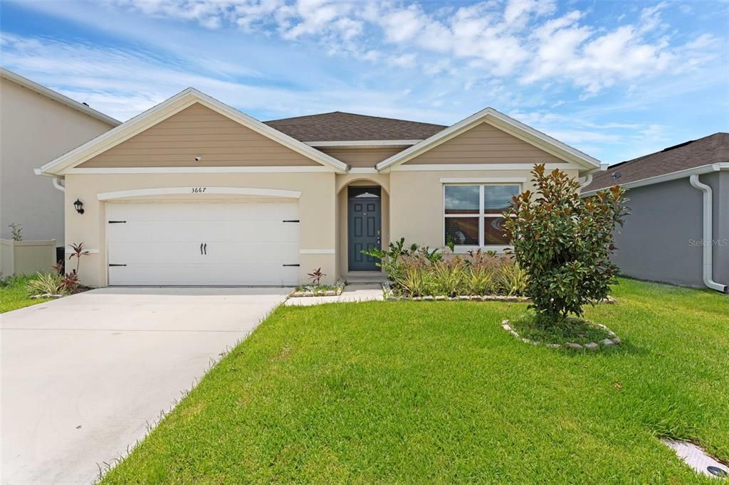 Недавно продано: $399,900 (4 спален, 2 ванн, 1815 Квадратных фут)