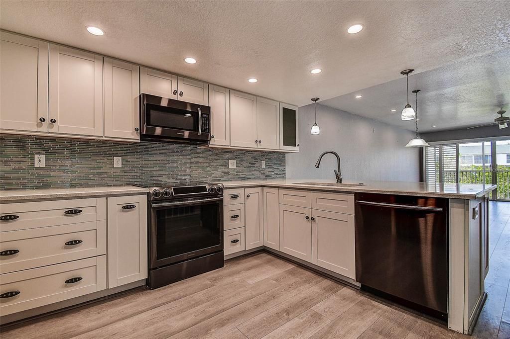 For Sale: $514,000 (3 beds, 4 baths, 2228 Square Feet)