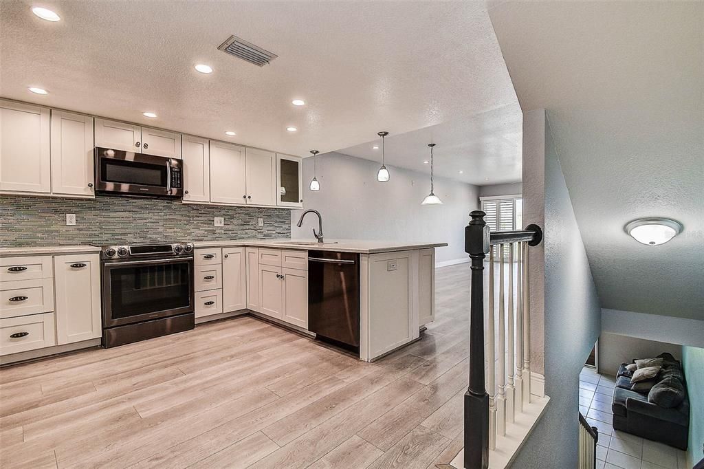 For Sale: $514,000 (3 beds, 4 baths, 2228 Square Feet)