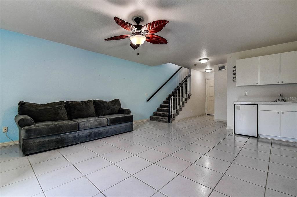 For Sale: $514,000 (3 beds, 4 baths, 2228 Square Feet)