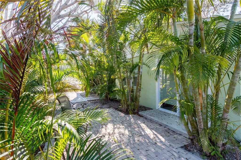 На продажу: $749,000 (3 спален, 2 ванн, 1316 Квадратных фут)