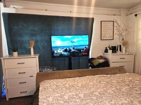 For Sale: $205,000 (2 beds, 1 baths, 983 Square Feet)