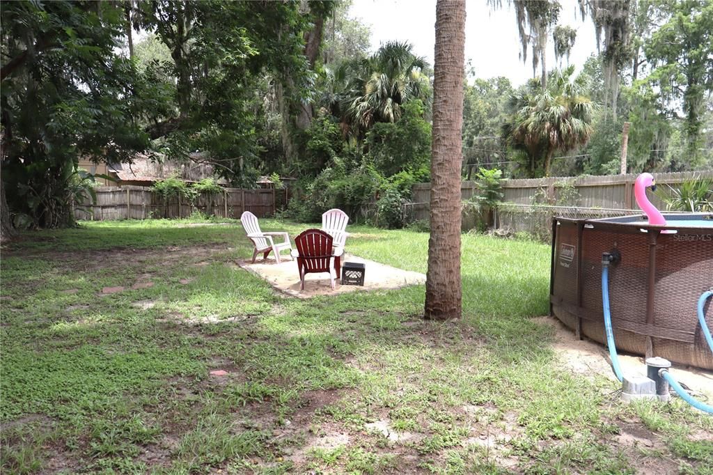 For Sale: $205,000 (2 beds, 1 baths, 983 Square Feet)