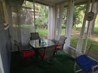 For Sale: $205,000 (2 beds, 1 baths, 983 Square Feet)