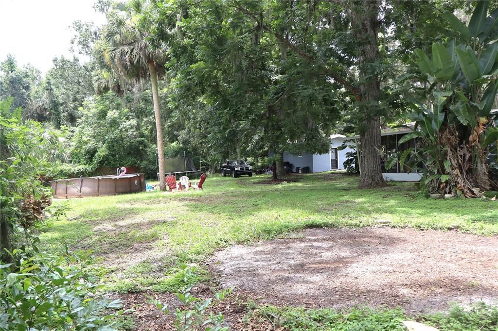 For Sale: $205,000 (2 beds, 1 baths, 983 Square Feet)