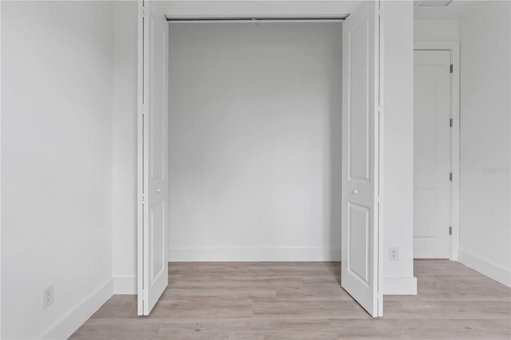 For Rent: $3,200 (4 beds, 2 baths, 2129 Square Feet)