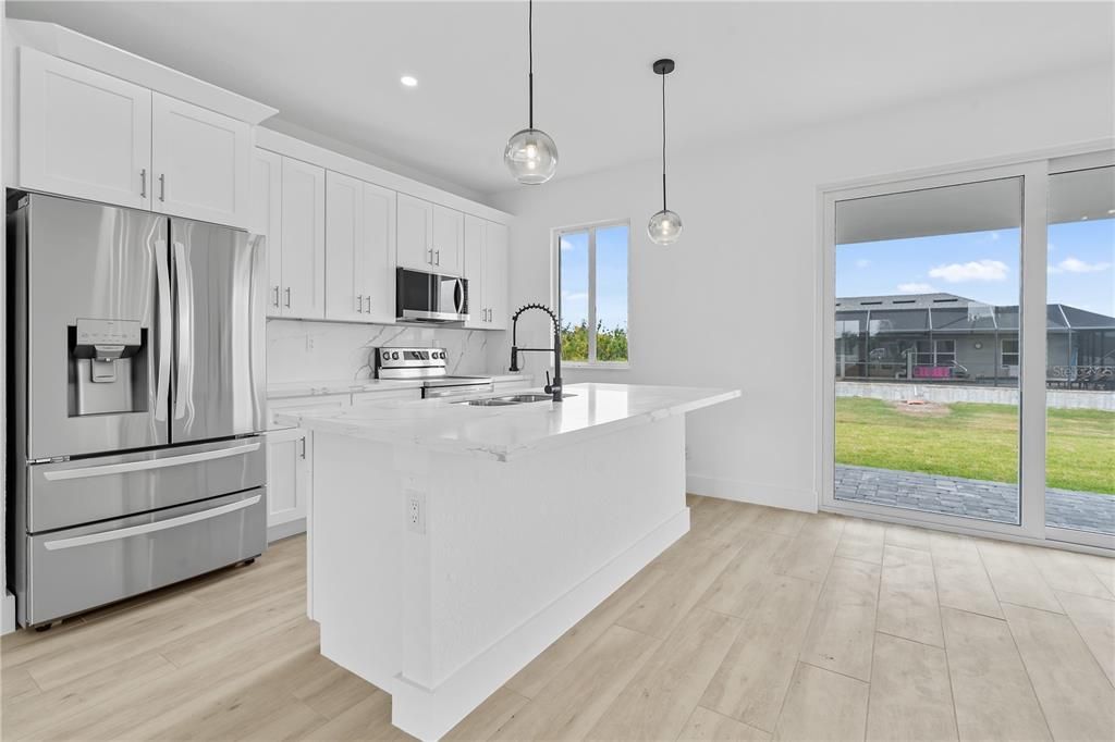 For Rent: $3,200 (4 beds, 2 baths, 2129 Square Feet)