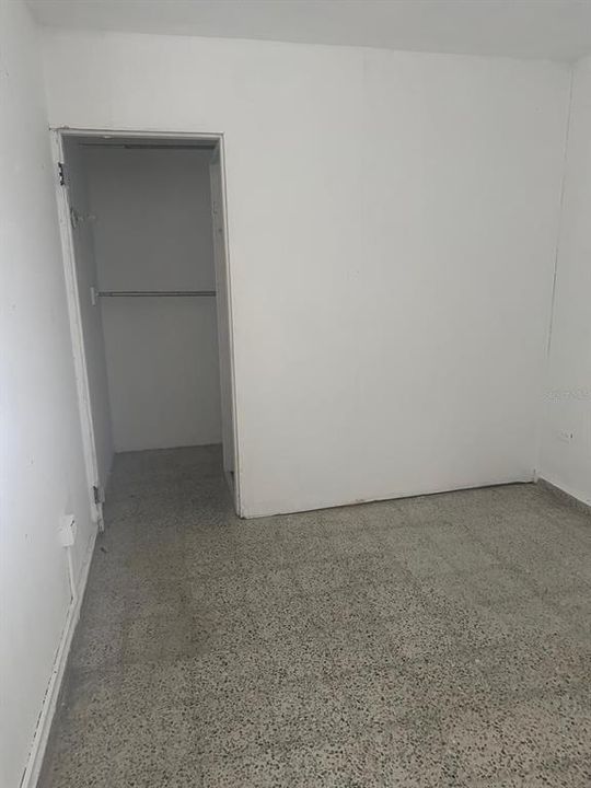 En Venta: $185,000 (3 camas, 2 baños, 2218 Pies cuadrados)
