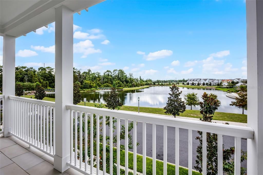 合同活跃: $690,000 (3 贝兹, 2 浴室, 1775 平方英尺)