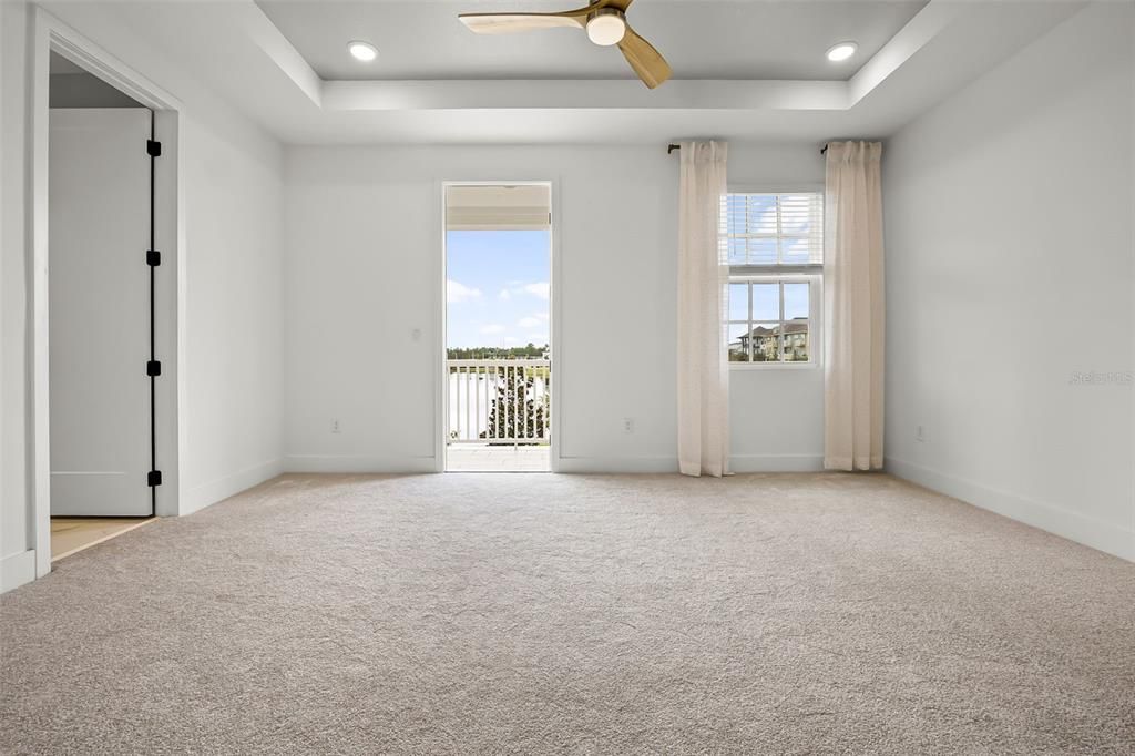 合同活跃: $690,000 (3 贝兹, 2 浴室, 1775 平方英尺)